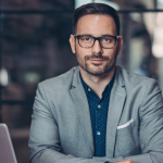 Elias Assum Sabbag Junior revela como o equilíbrio emocional pode ser a chave para o sucesso dos empreendedores.