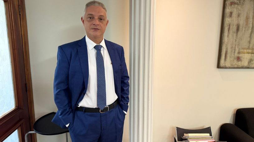 Leonardo Manzan destaca a importância da governança e da transparência para a precificação eficiente no mercado de carbono.