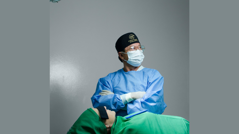 A rinoplastia natural busca resultados harmônicos e sofisticados que respeitam a anatomia, explica Milton Seigi Hayashi.