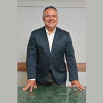 Em obras complexas, a tomada de decisão técnica ganha precisão quando conduzida pela experiência de Elmar Juan Passos Varjão Bomfim diante de cenários incertos.