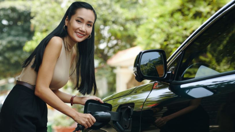 Carros elétricos são mais confiáveis que os a combustão? Entenda o que muda na prática