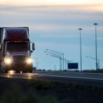 Acidentes com caminhões na madrugada: por que o risco triplica e como evitar tragédias nas estradas