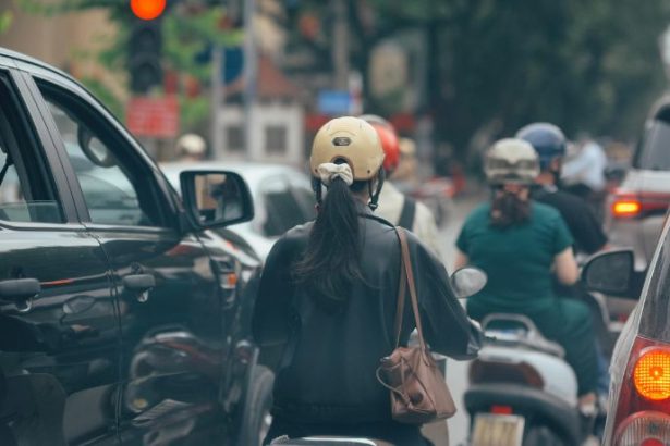 Crescimento de motos no trânsito aumenta risco de acidentes e exige novas soluções urbanas