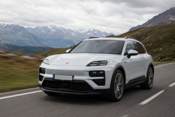A Eletrificação dos Utilitários de Luxo e o Impacto do Novo Porsche Cayenne Elétrico no Mercado Automotivo