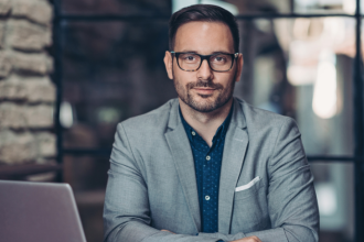 Elias Assum Sabbag Junior revela como o equilíbrio emocional pode ser a chave para o sucesso dos empreendedores.