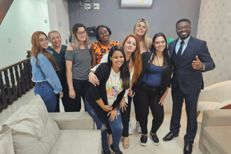 Oluwatosin Tolulope Ajidahun explica como inflamações silenciosas podem comprometer a fertilidade de homens e mulheres.