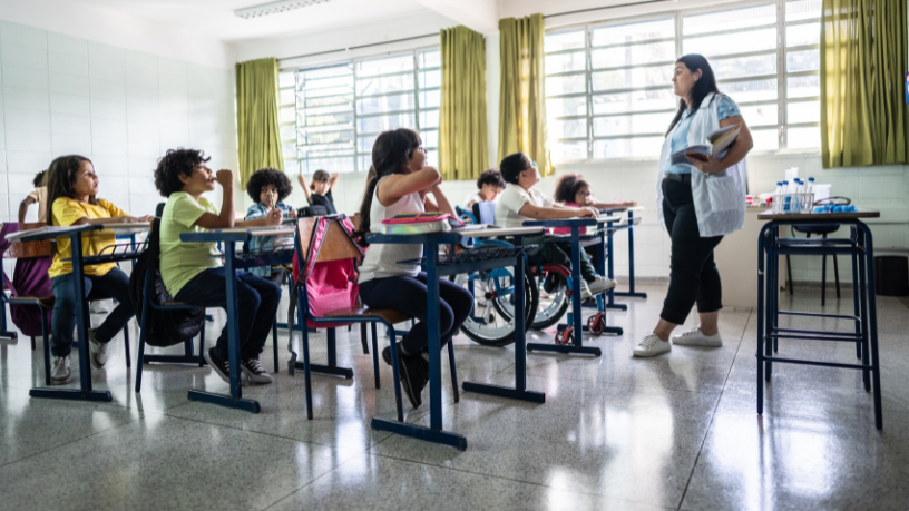 O futuro da aprendizagem no Brasil: Tendências que vão transformar a educação digital com a visão estratégica de Teciomar Ábila