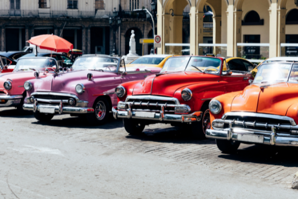 Carros Clássicos e Nostalgia: Por Que Encontros de Relíquias Estão Conquistando Cada Vez Mais Espaço no Brasil