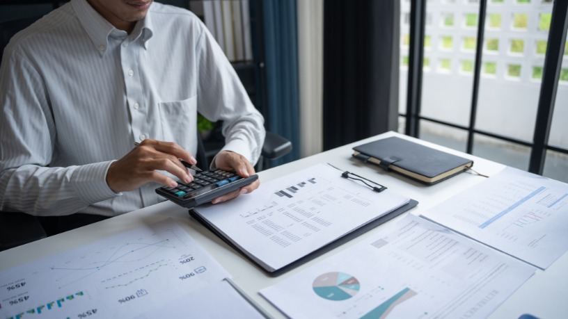 Victor Boris Santos Maciel analisa como decisões judiciais sobre bonificações no varejo impactam preço, margem e governança empresarial.