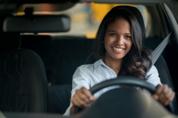 Detran amplia exames práticos de carro e reduz espera: o que muda para candidatos à CNH